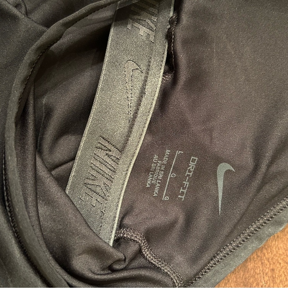 Nike Women’s Black Athletic Tank Top Size Large - Picture 7 of 8